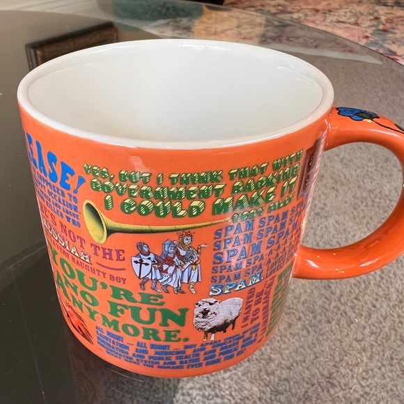 MONTY PYTHON MUG new in box 2013 coffee tea no flaws - Picture 2 of 10